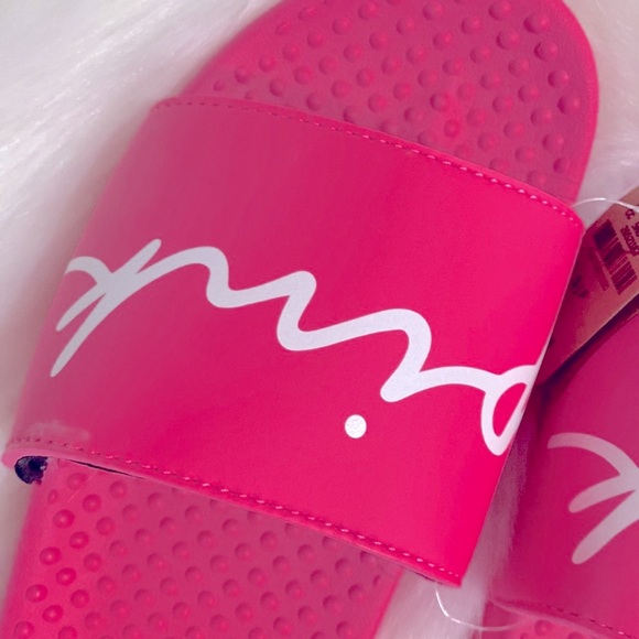 Victoria’s Secret PINK Slides Sandals NWT Excellent Condition - Picture 2 of 5